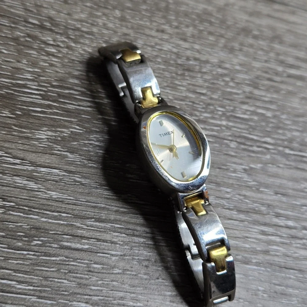Timex Women's Oval Two Tone Silver Gold Bracelet Quartz Analog Watch Working